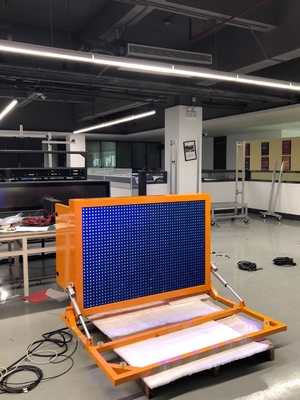 Tela de exposição do diodo emissor de luz do caminhão de Digitas dos sinais do reboque de P16mm P31mm VMS