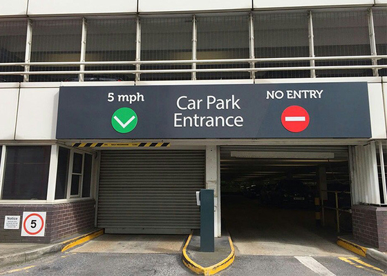 Carro exterior da exposição de diodo emissor de luz EN12966 do estacionamento P10 que conta sistemas